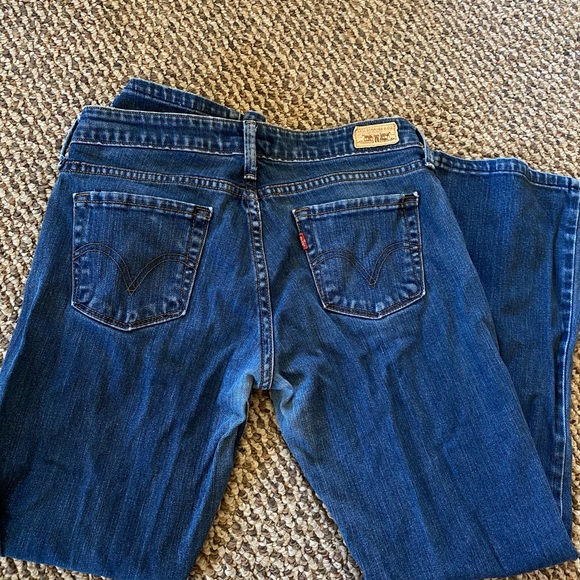 HP🎉 Levi’s Bootcut Jeans - Picture 3 of 7
